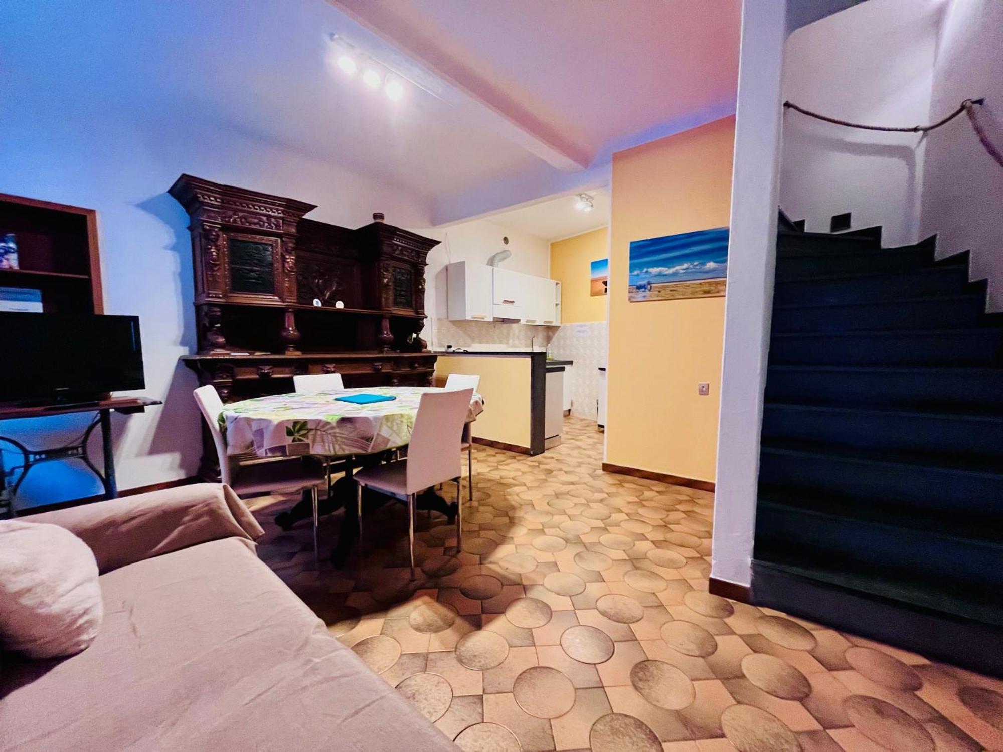 Casa Di Mezzo By Arbaspaa Manarola Eksteriør bilde